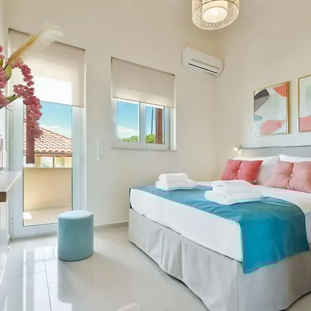 Villa Marathi With Stunning Ocean View La Canea