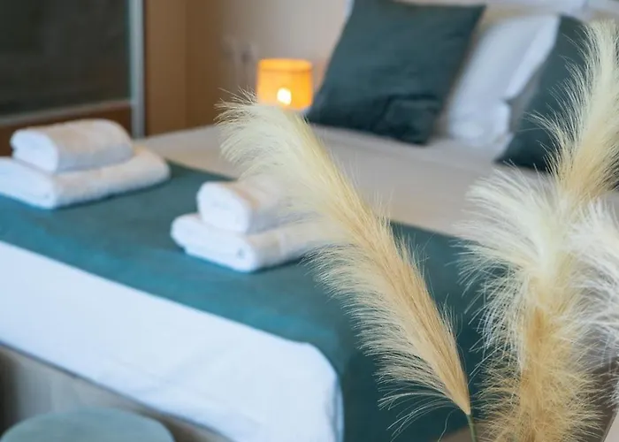 Marathi With Stunning Ocean View *